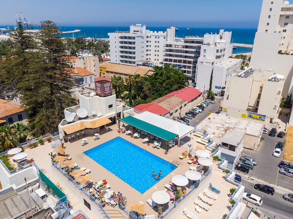 Atrium Zenon Hotel Apartments Larnaca Exterior foto